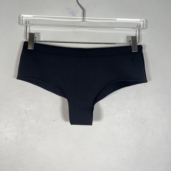 SKIMS rubberized scuba bikini set - Picture 9 of 15